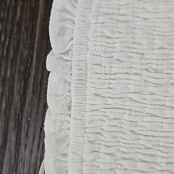 VICI Puffed Sleeve Smocked Crop Top Size L - Picture 7 of 13